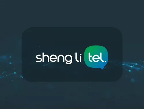 Logo with rounded white text inside a dark background, accompanied by a green and blue chat bubble.